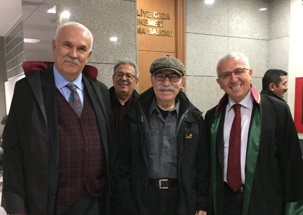 Olmayan bir makama hakaret mi olur?