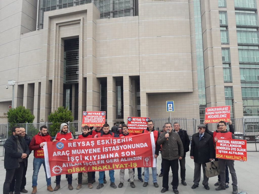 Nakliyat-İş’ten: Eskişehir Tüvtürk Reysaş direnişçileri, direnişlerini Çağlayan Adliyesi’ne taşıdılar