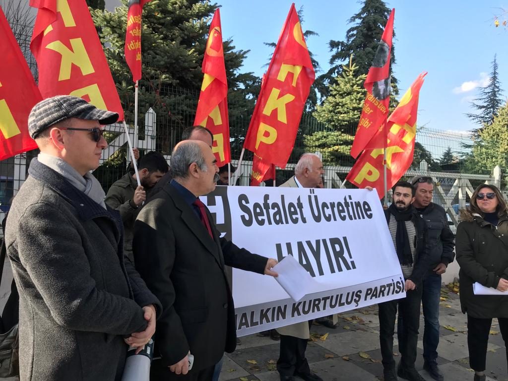 Sefalet Ücretini bile protesto eden bir biz kaldık