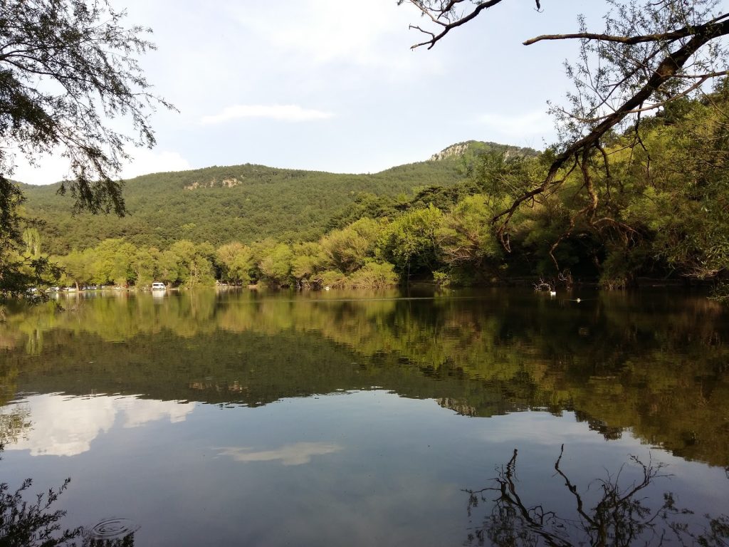 Karaburun’un Tek Sulak Alanı İris Gölü Kamulaştırılmalıdır!
