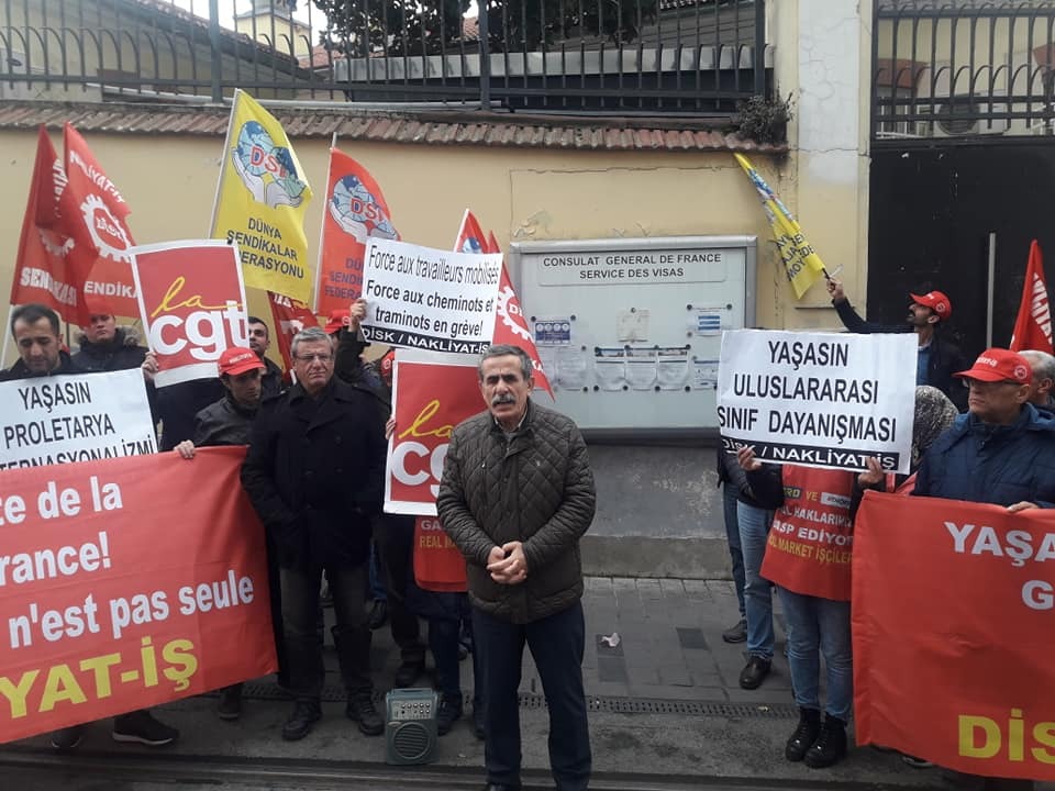 Nakliyat-İş’ten Fransa İşçi Sınıfı İle Dayanışma eylemi:  Yaşasın Uluslararası Sınıf Dayanışması!