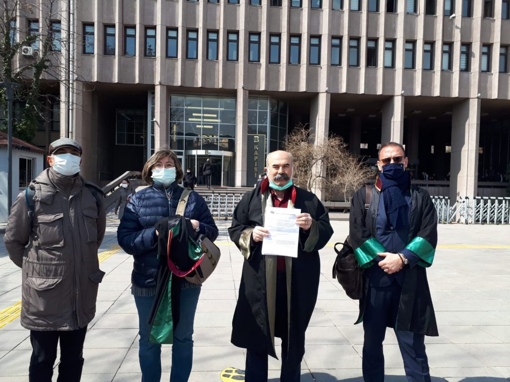 HKP’den: Partimiz, Yerli Yabancı Parababalarına yedirilen 126.3 Milyar Doları yargıya taşıdı İç ettikleri her bir kuruşun hesabı sorulacak!