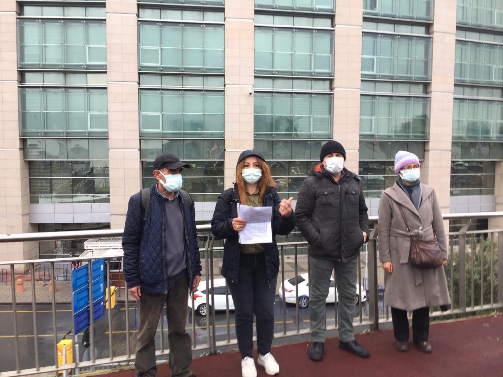 Partimiz, Tayyip Erdoğan’ın Diploma Sahtekârlığını unutturmadı, unutturmayacak: Tayyipgiller’in kolluk kuvvetlerinin tüm engelleme girişimlerine rağmen konuyla ilgili bir suç duyurusu, bir basın açıklaması daha yaptık