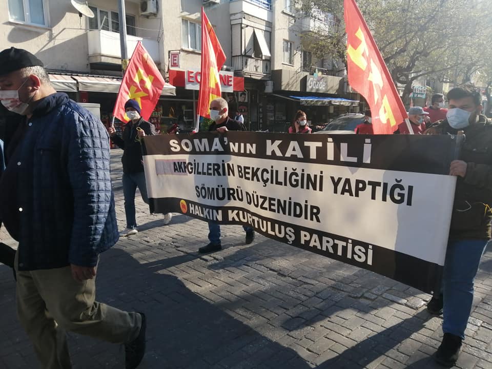 Soma Katliamı’nın yeniden yapılan duruşmasında, Partimiz HKP, Aileleri yalnız bırakmadı