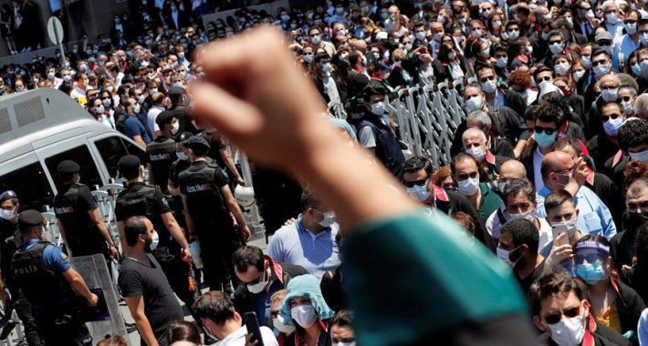İzmir Barosu Genel Kurulu’nda  Mücadeleci Avukatlar listesi de yarışacak…